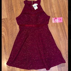 🛒 Sparkly - Burgundy Dress